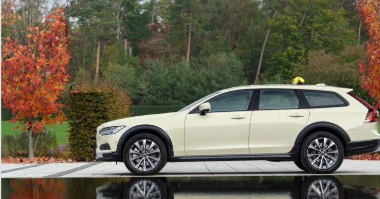 Volvo Expands Commitment to Taxi Industry with New Partnership Agreements